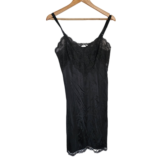 Vintage vanity fair black lace slip nightie - Picture 1 of 8